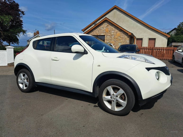 NISSAN JUKE