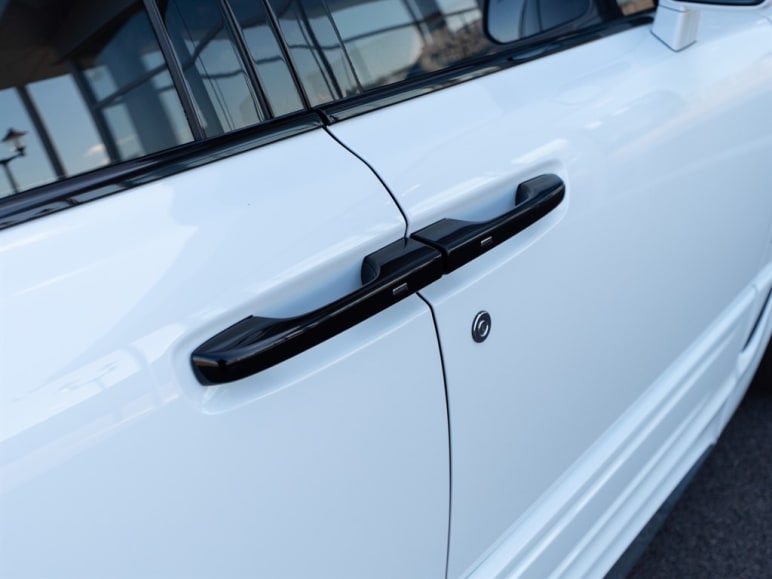 6.75 V12 SUV 5dr Petrol Auto 4WD Euro 6 (563 bhp)