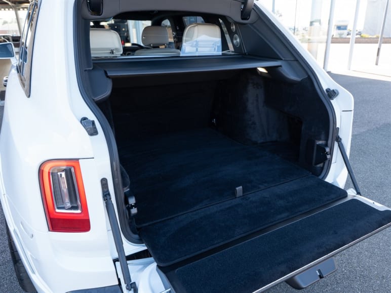 6.75 V12 SUV 5dr Petrol Auto 4WD Euro 6 (563 bhp)