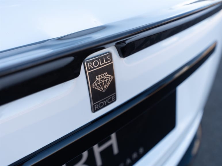 6.75 V12 SUV 5dr Petrol Auto 4WD Euro 6 (563 bhp)
