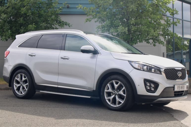KIA SORENTO