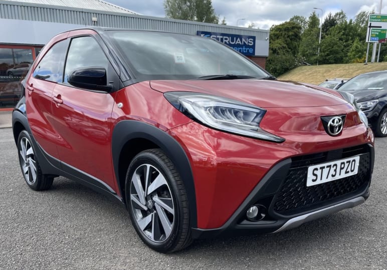 TOYOTA AYGO X