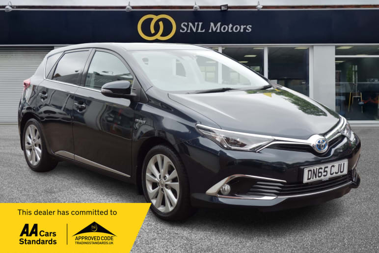 TOYOTA AURIS