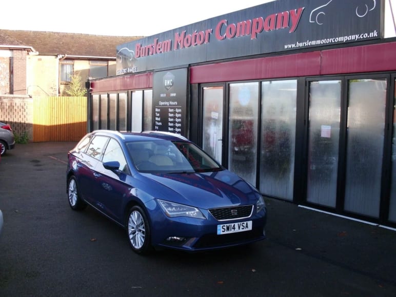 SEAT LEON