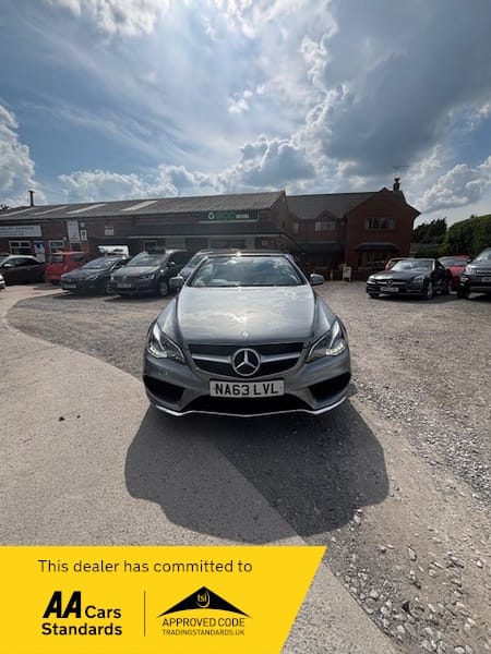 MERCEDES-BENZ E CLASS
