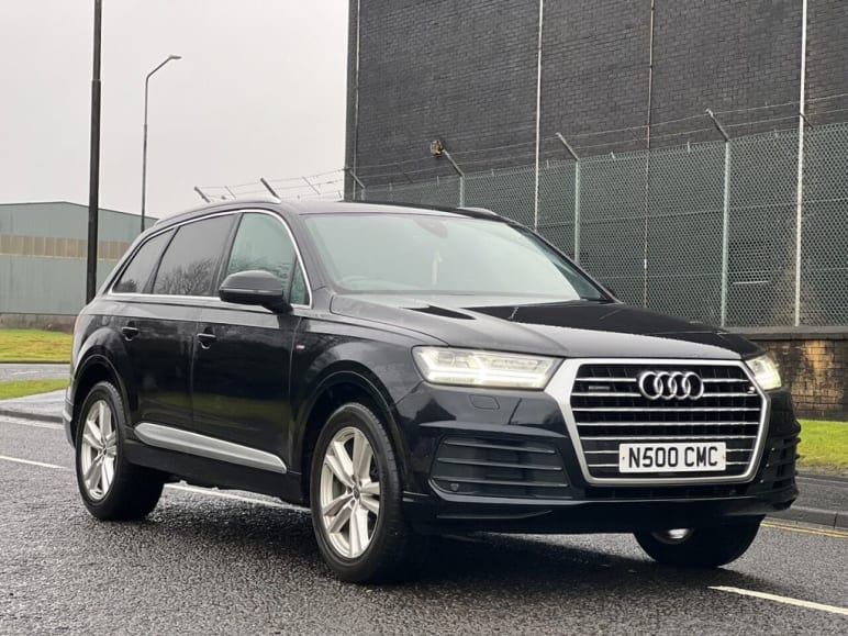 AUDI Q7