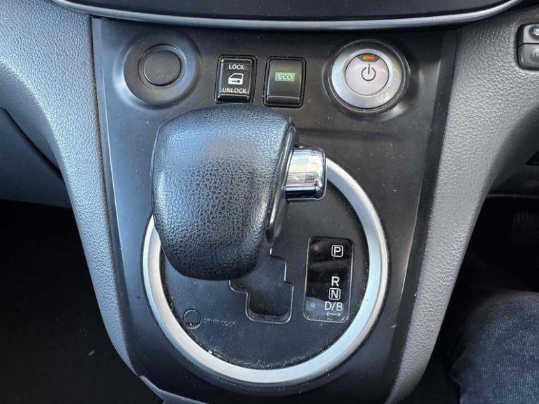 40kWh Acenta Combi Van Double Cab 5dr Electric Auto (5 Seat, Quick Charge) (109 ps) 0.0 5dr Combi