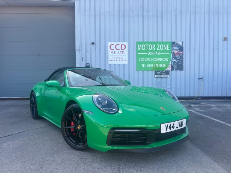PORSCHE 911