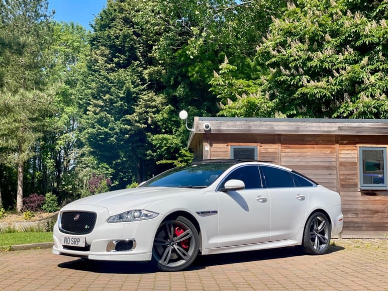 Jaguar Xjr