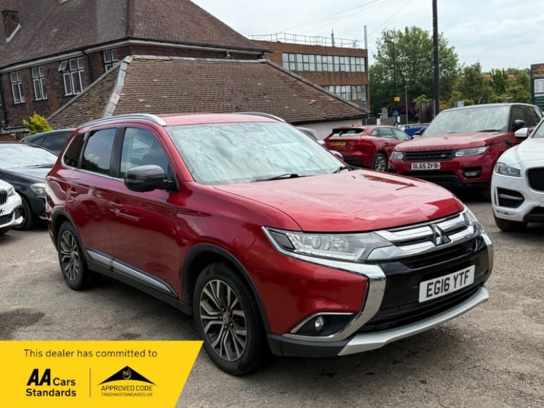 MITSUBISHI OUTLANDER