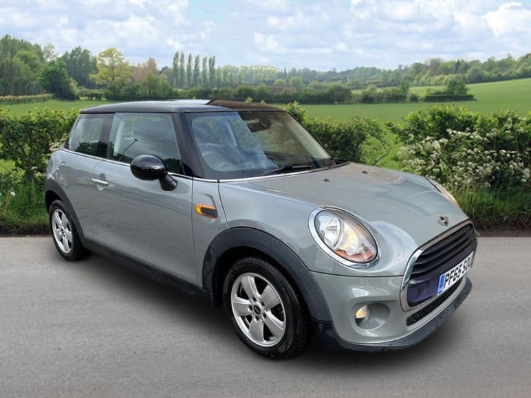 MINI HATCHBACK