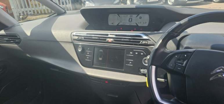 1.6 BlueHDi Touch Edition MPV 5dr Diesel Manual Euro 6 (s/s) (100 ps)