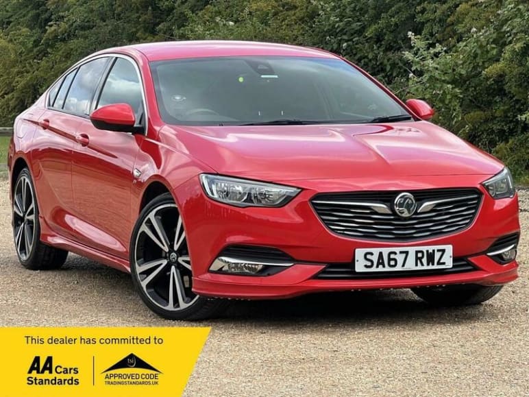 VAUXHALL INSIGNIA
