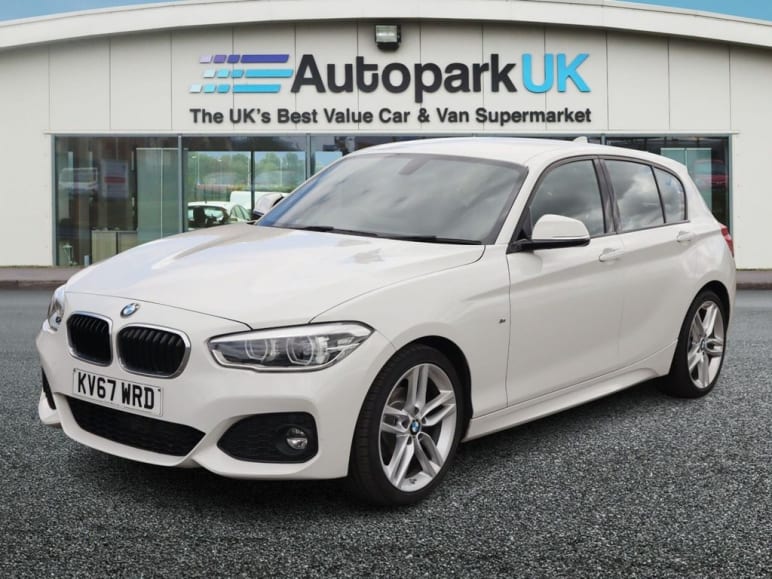 BMW 1 SERIES