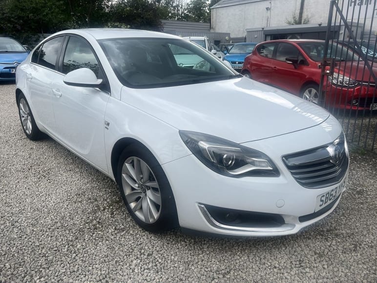 VAUXHALL INSIGNIA