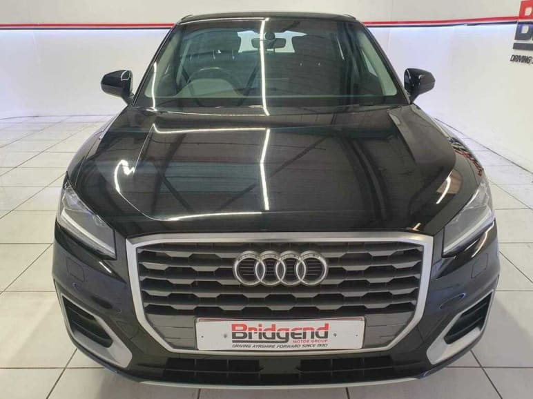AUDI Q2