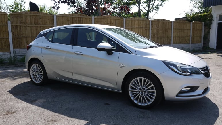 VAUXHALL ASTRA