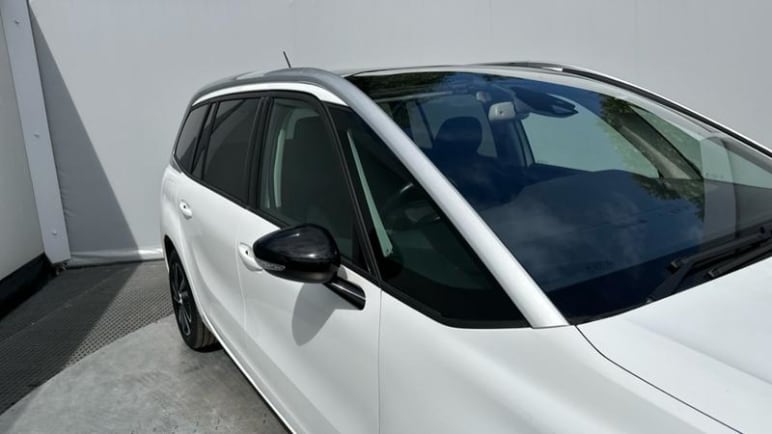 1.5 BlueHDi 130 Shine 5dr