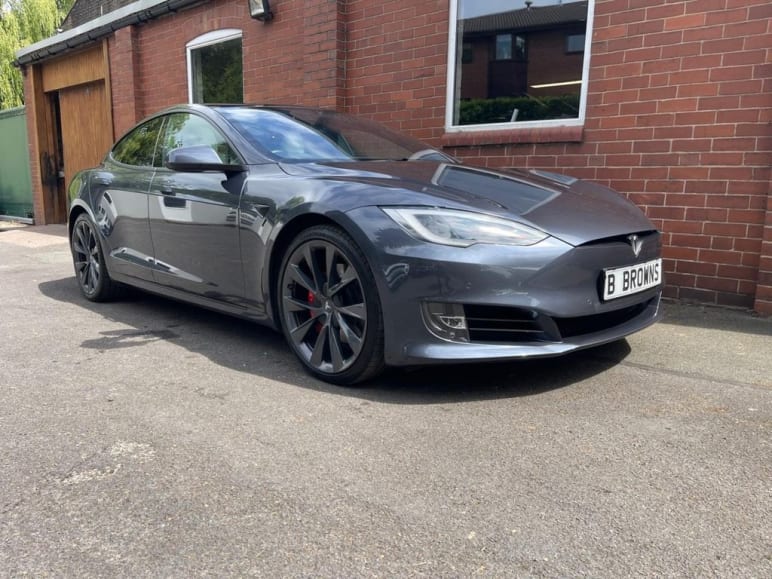 TESLA MODEL S