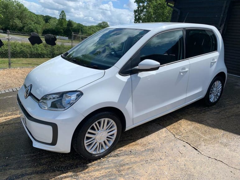 VOLKSWAGEN UP