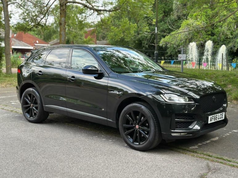 JAGUAR F-PACE