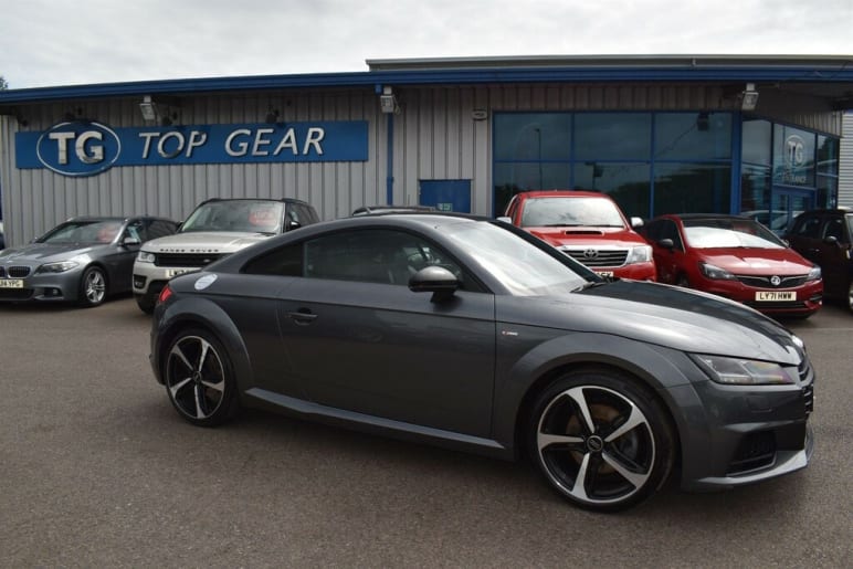 AUDI TT