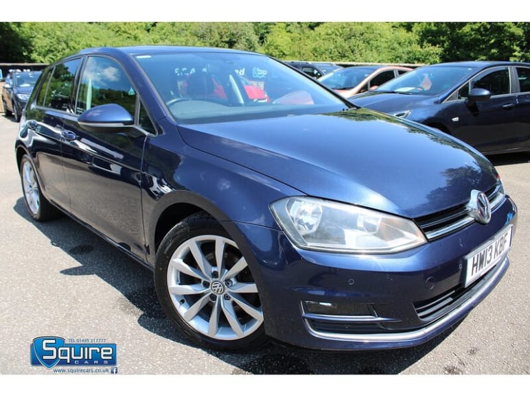 VOLKSWAGEN GOLF