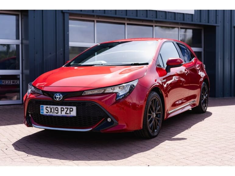 TOYOTA COROLLA