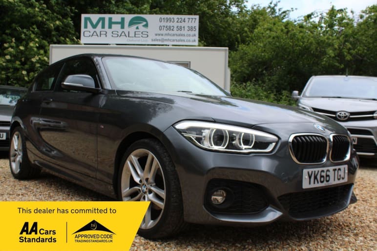 BMW 1 SERIES