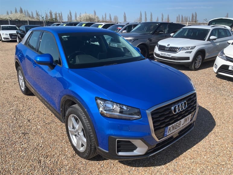AUDI Q2
