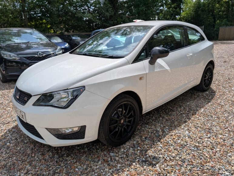 SEAT IBIZA