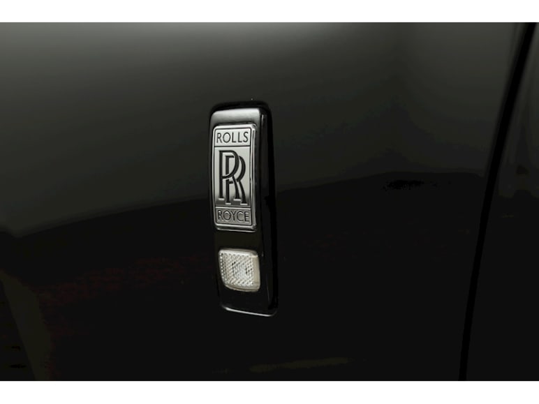 V12