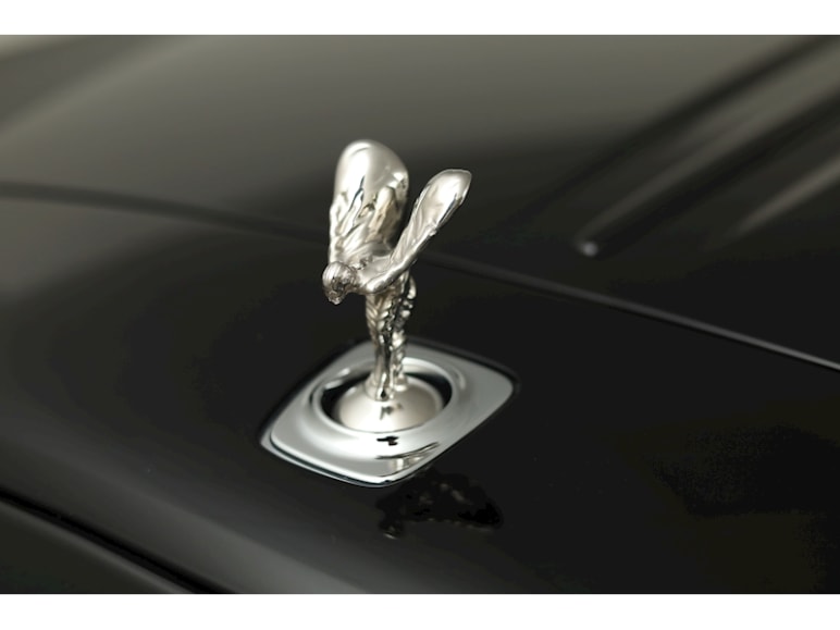 V12