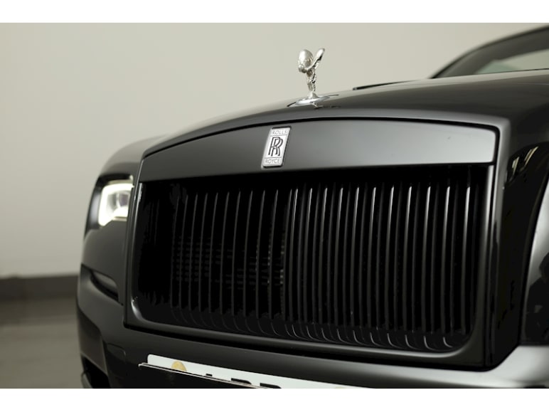 V12