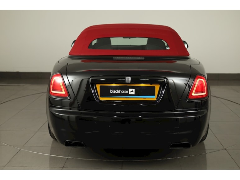 V12