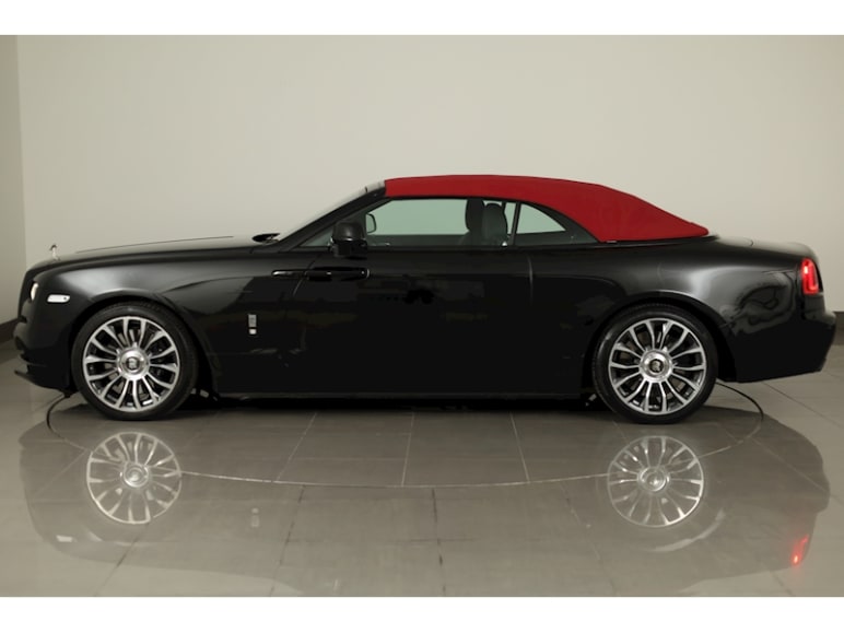 V12