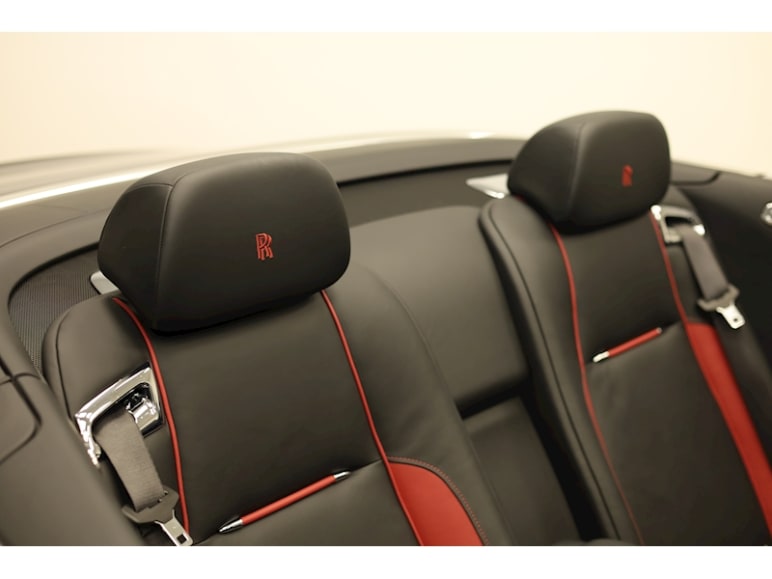 V12