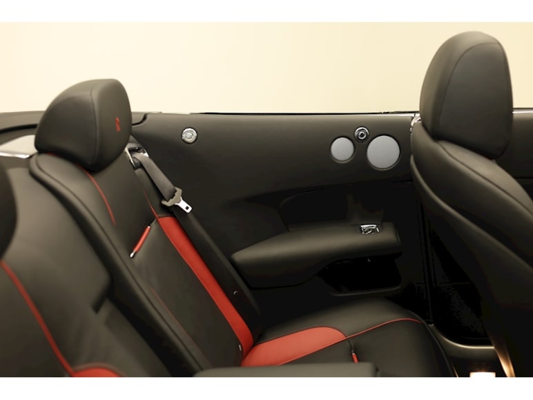 V12