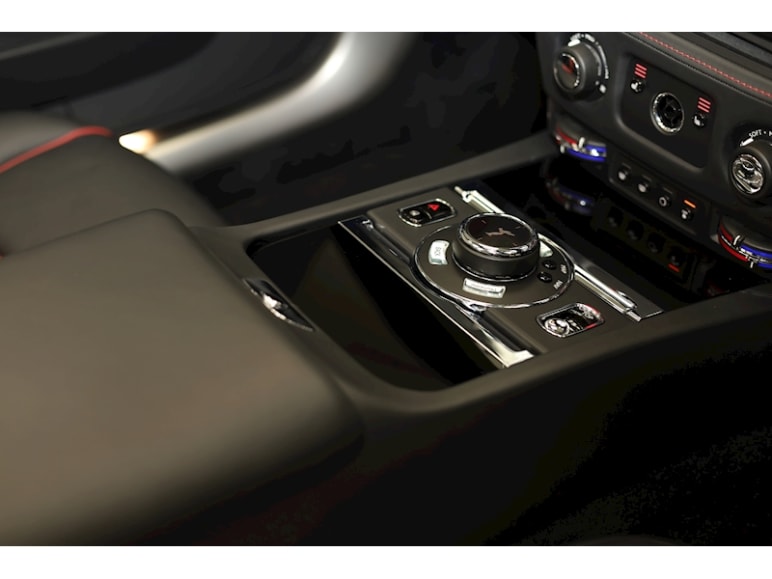V12