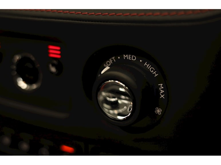 V12