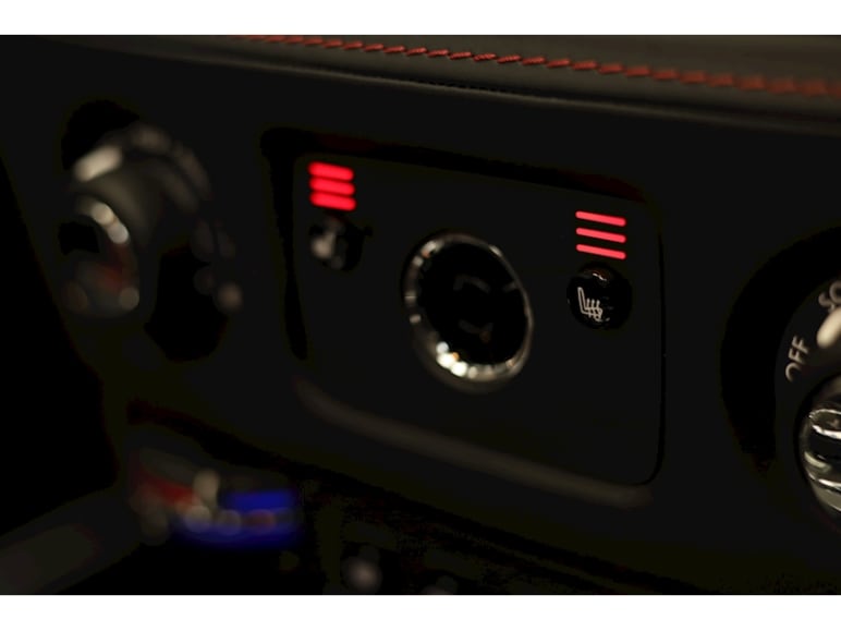 V12