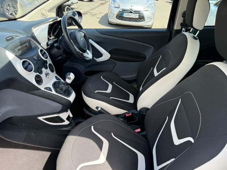 1.2 Petrol, Zetec, Black Edition, Hatchback, 3 Doo