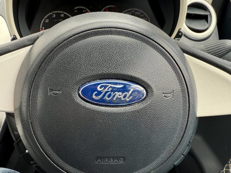 1.2 Petrol, Zetec, Black Edition, Hatchback, 3 Doo