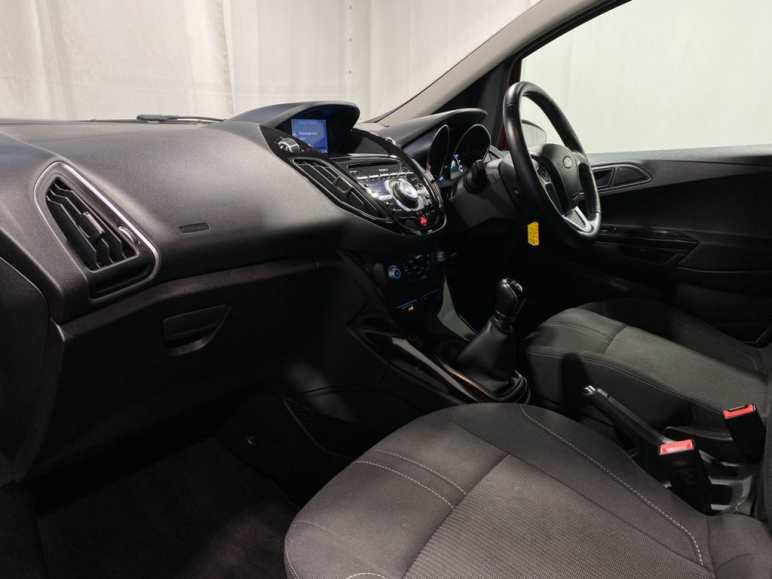 1.0T EcoBoost Titanium Navigator MPV 5dr Petrol Ma