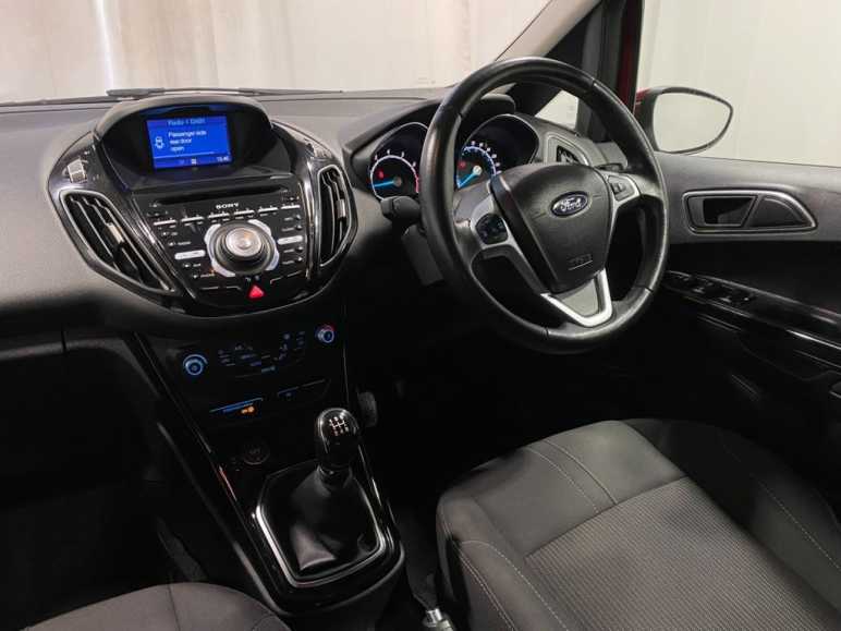 1.0T EcoBoost Titanium Navigator MPV 5dr Petrol Ma