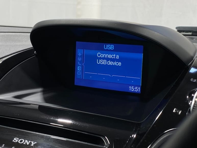1.0T EcoBoost Titanium Navigator MPV 5dr Petrol Ma