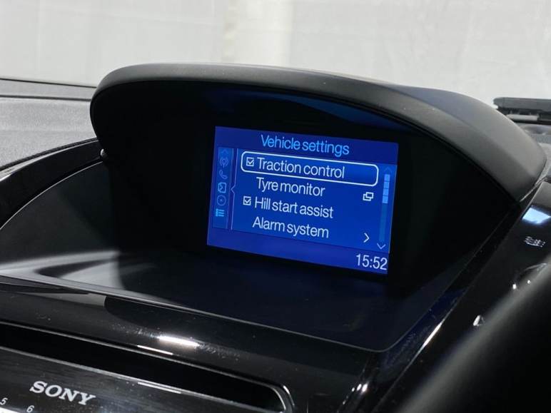 1.0T EcoBoost Titanium Navigator MPV 5dr Petrol Ma