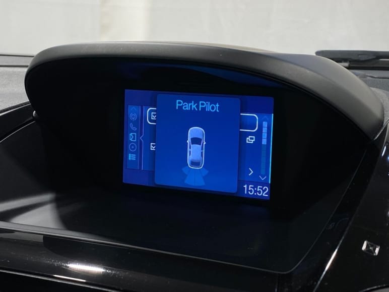 1.0T EcoBoost Titanium Navigator MPV 5dr Petrol Ma