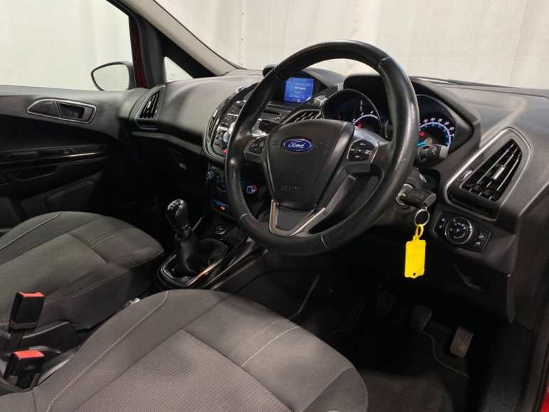 1.0T EcoBoost Titanium Navigator MPV 5dr Petrol Ma