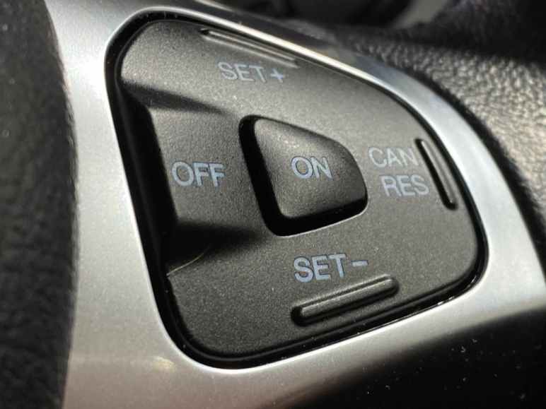1.0T EcoBoost Titanium Navigator MPV 5dr Petrol Ma